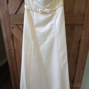 Chic Classic Pale Yellow Bow Belt Satin Gown